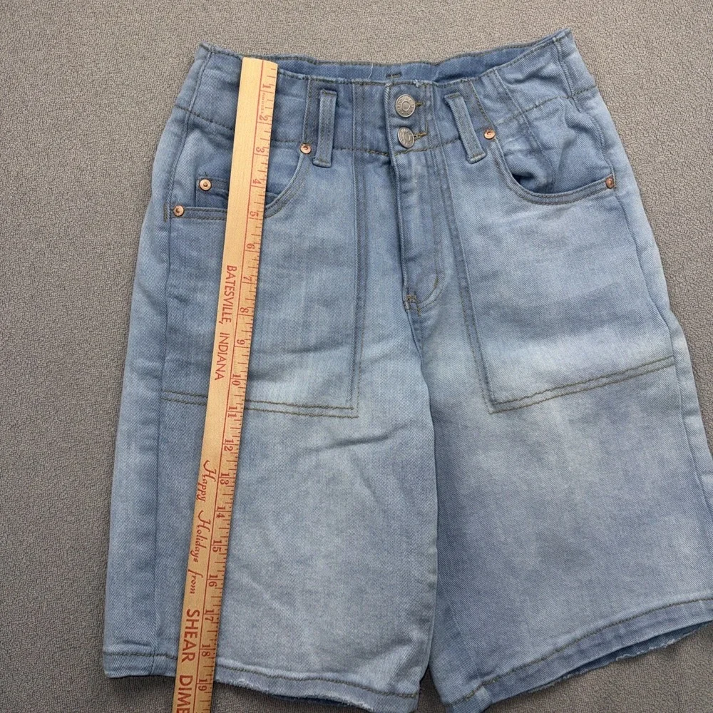 Madden NYC Denim Cargo Shorts Womens Size 0 Blue‎ Jean